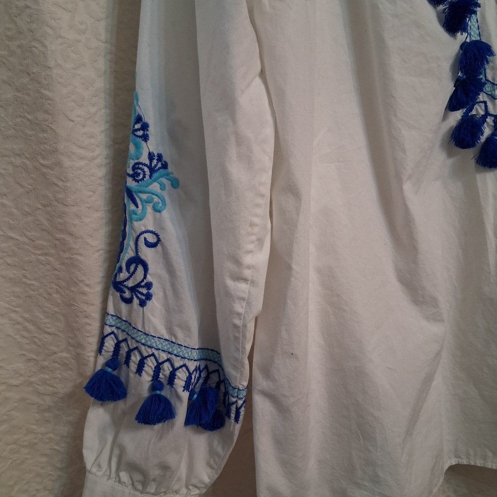 Lilly Pulitzer White Blouse with Blue Embroidery - Picture 3 of 6